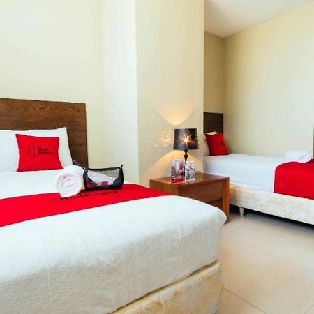 Hotel Reddoorz Near Osmena Highway 1 Makati City Esterno foto