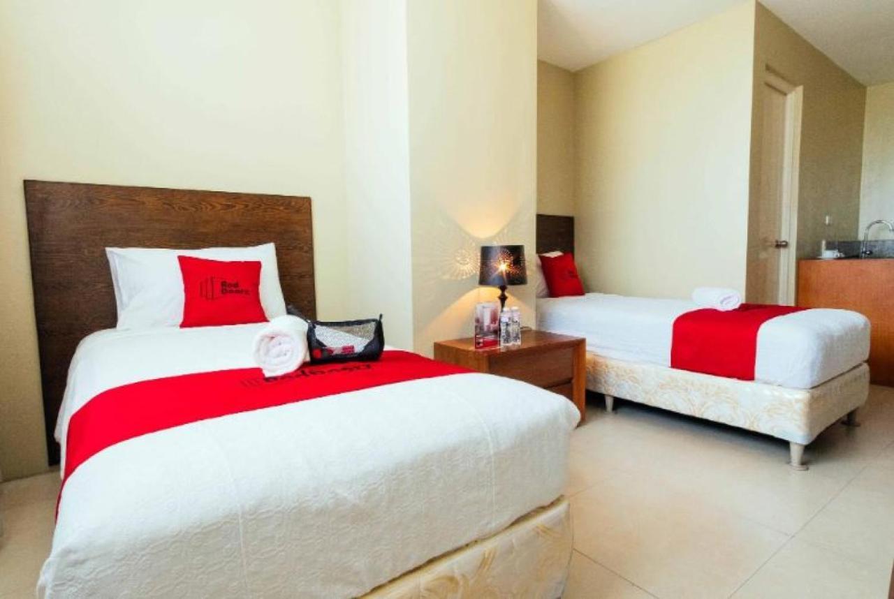 Hotel Reddoorz Near Osmena Highway 1 Makati City Esterno foto
