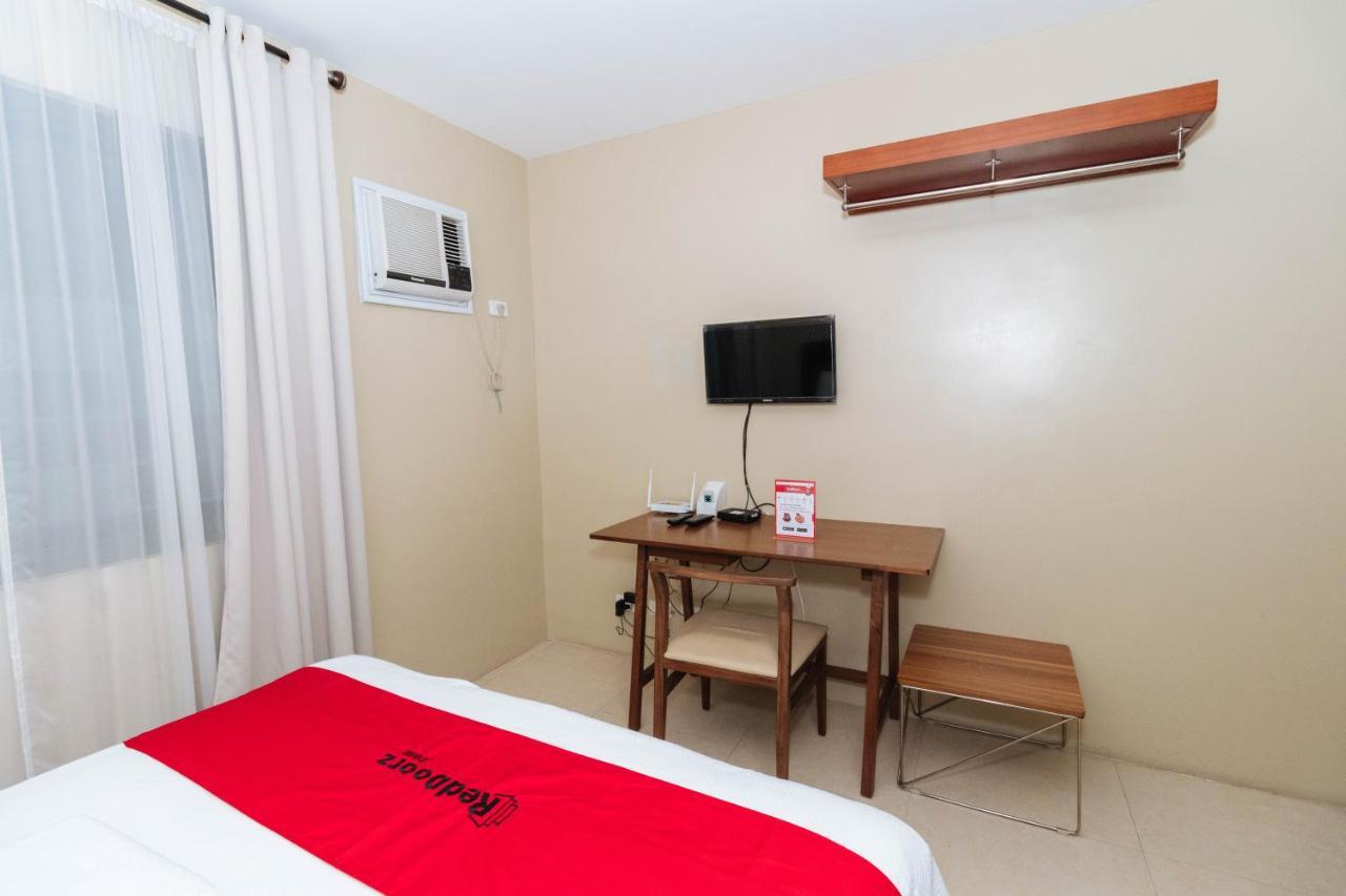 Hotel Reddoorz Near Osmena Highway 1 Makati City Esterno foto